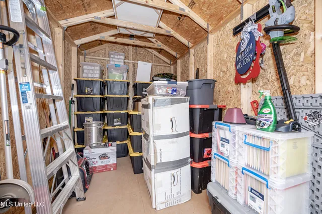 $650,000 | 2119 Whitney Oaks Drive, Ocean Springs, MS 39564