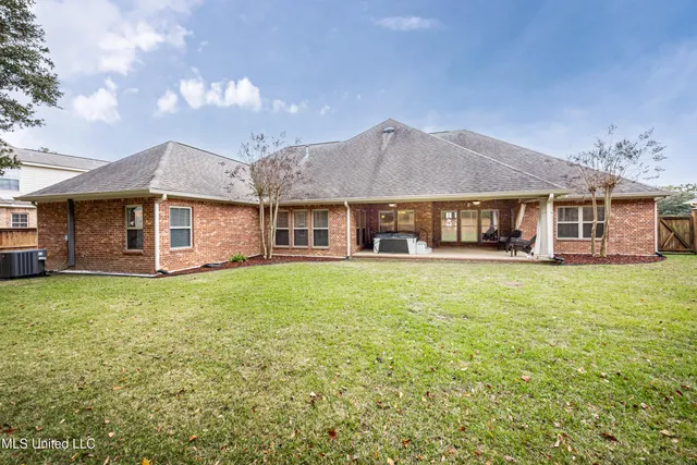 $650,000 | 2119 Whitney Oaks Drive, Ocean Springs, MS 39564