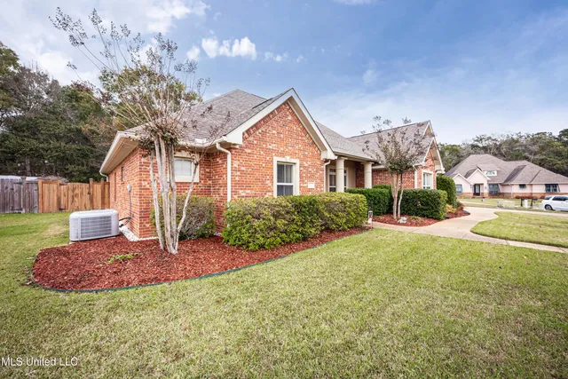 $650,000 | 2119 Whitney Oaks Drive, Ocean Springs, MS 39564