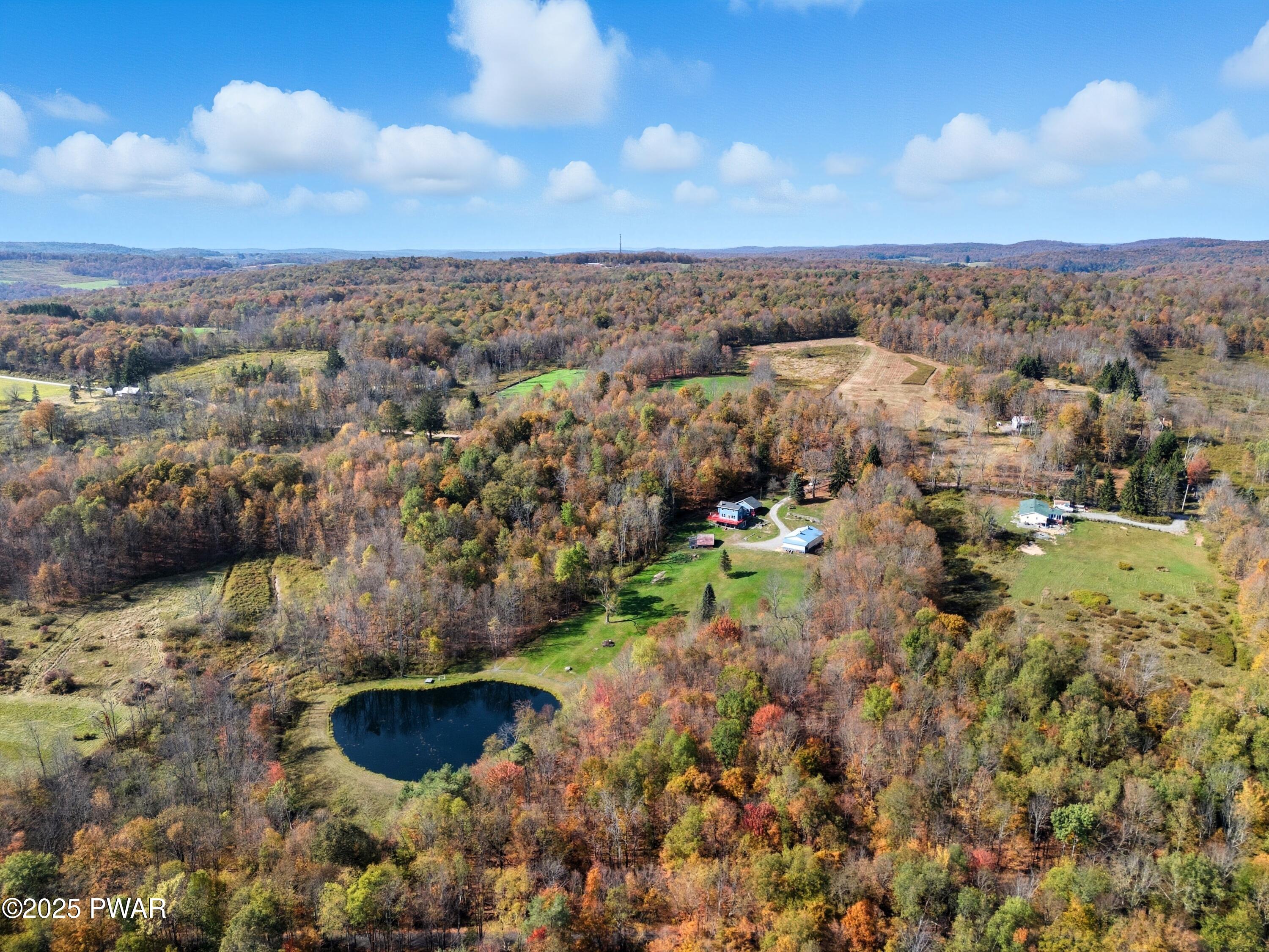 124 Rainbow Road Lakewood, PA 18439 - Photo 8 of 68