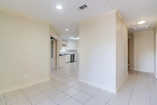 $245,000 | 4 Castle Street, Pass Christian, MS 39571