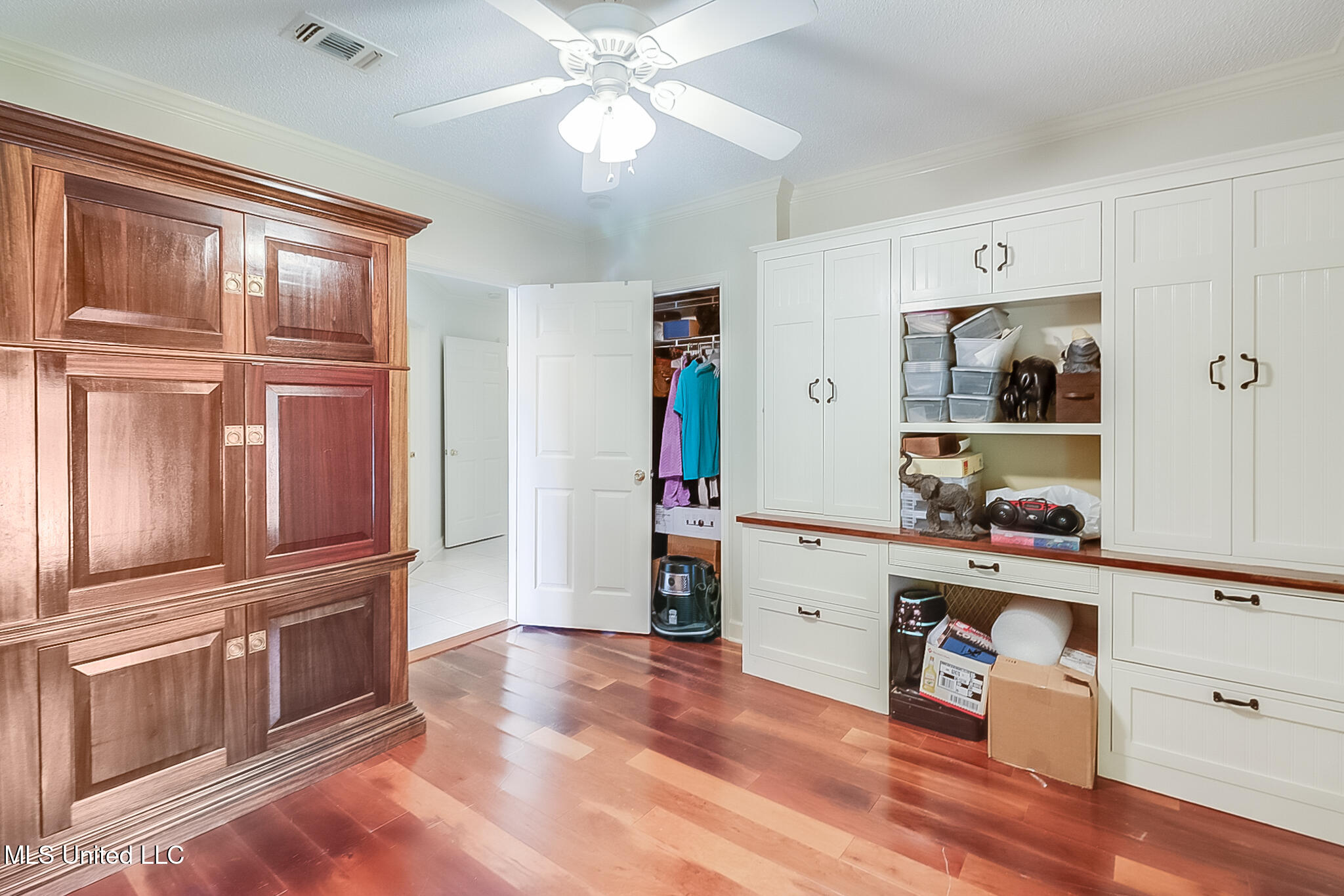 4 Castle Street Pass Christian, MS 39571 - Photo 23 of 31 Photo Jan 24 2025, 2 56 55 PM