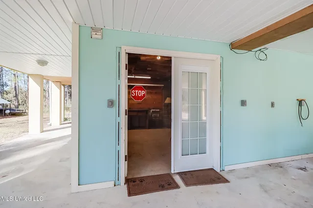 $245,000 | 4 Castle Street, Pass Christian, MS 39571