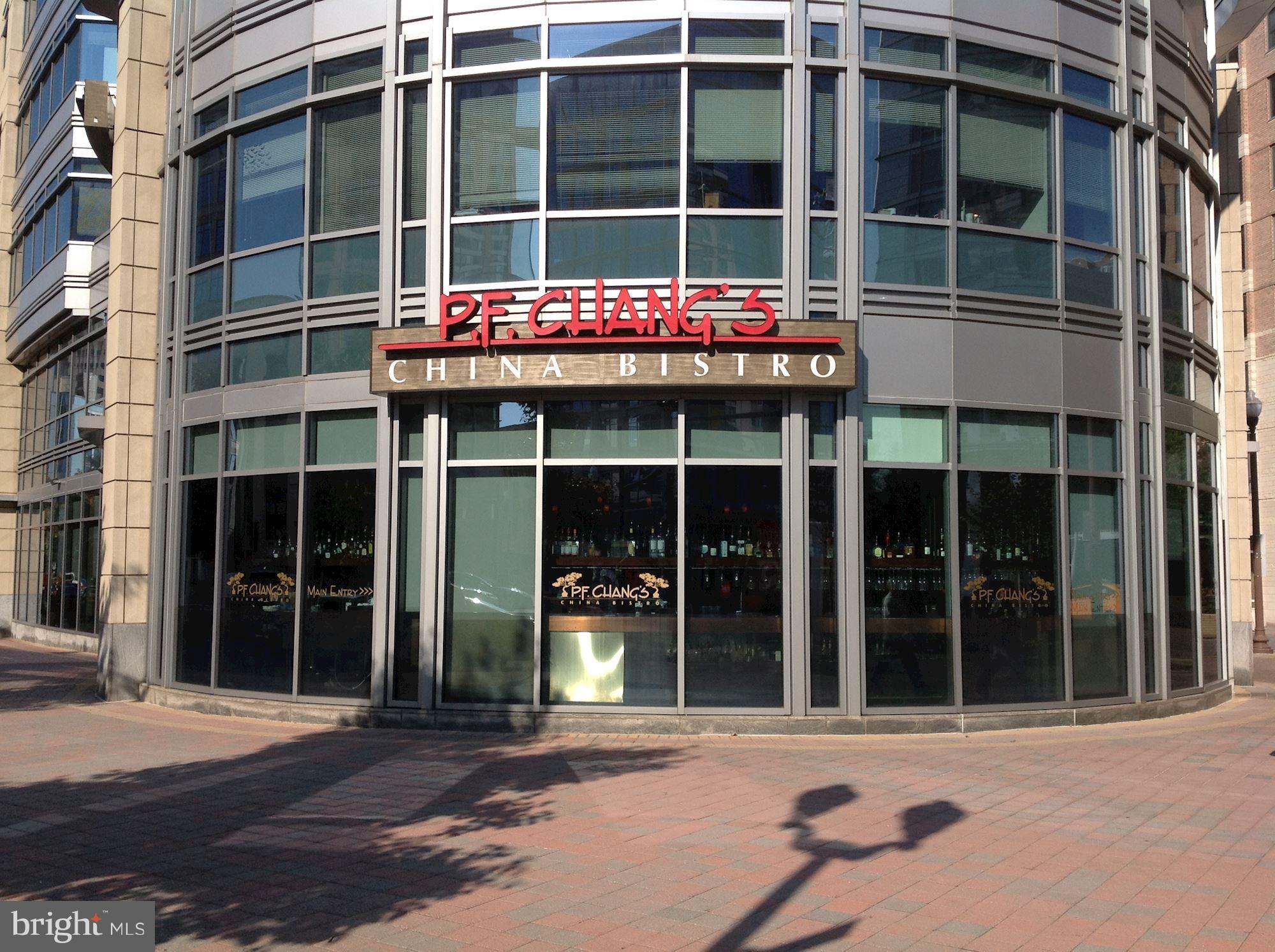 4141 North Henderson Road, Unit 1209 Arlington, VA 22203 - Photo 32 of 44 Many restaurants nearby