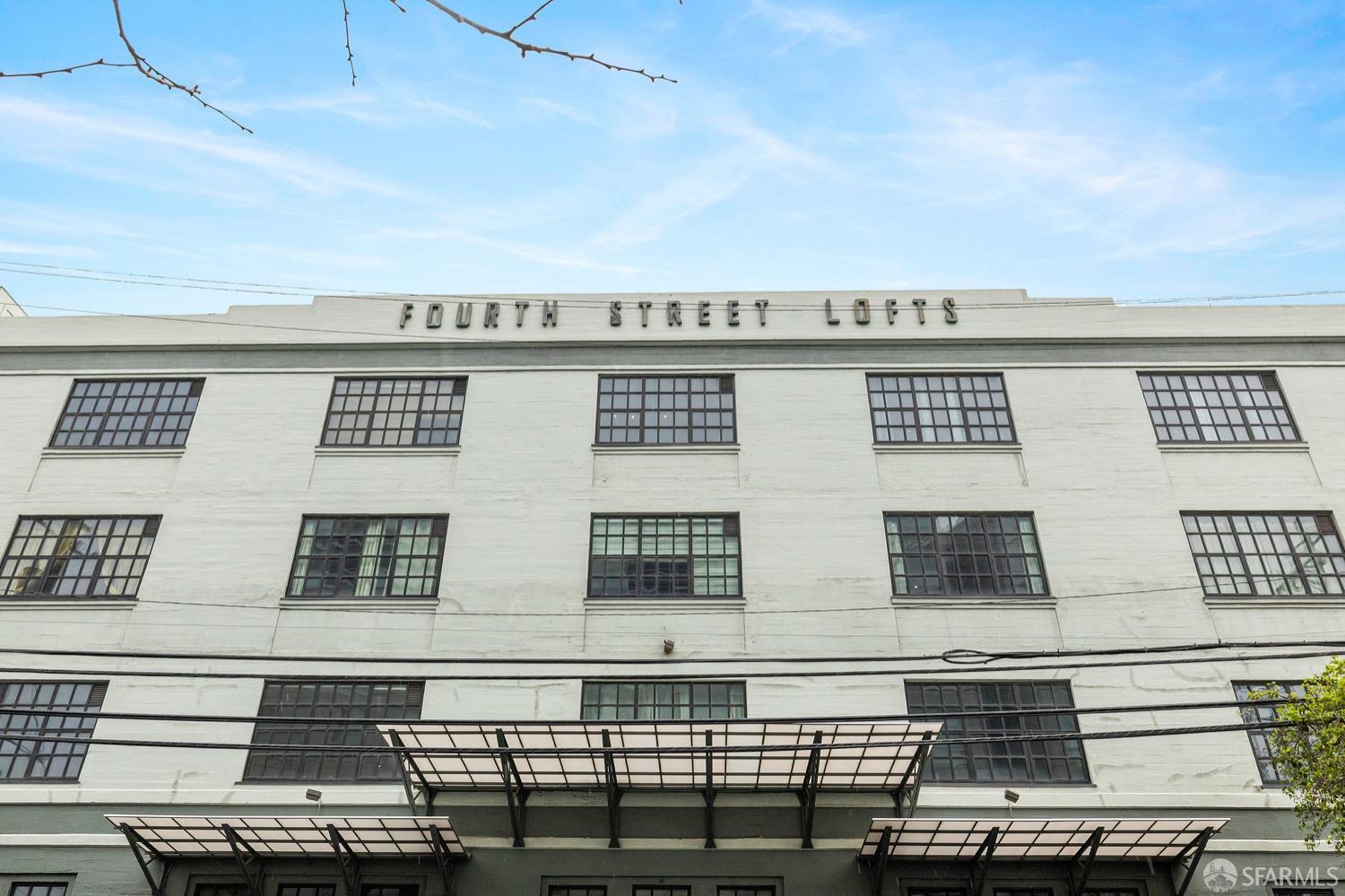 247 4th Street, Unit 406 Oakland, CA 94607 - Photo 45 of 46 a front view of a building