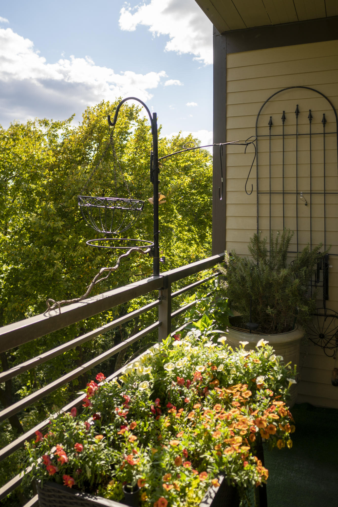 200 Manufacturers Road, Unit 414 Chattanooga, TN 37405 - Photo 20 of 44 Private Balcony