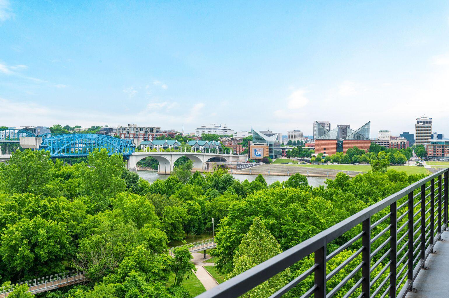 200 Manufacturers Road, Unit 414 Chattanooga, TN 37405 - Photo 30 of 44 View from Clubroom