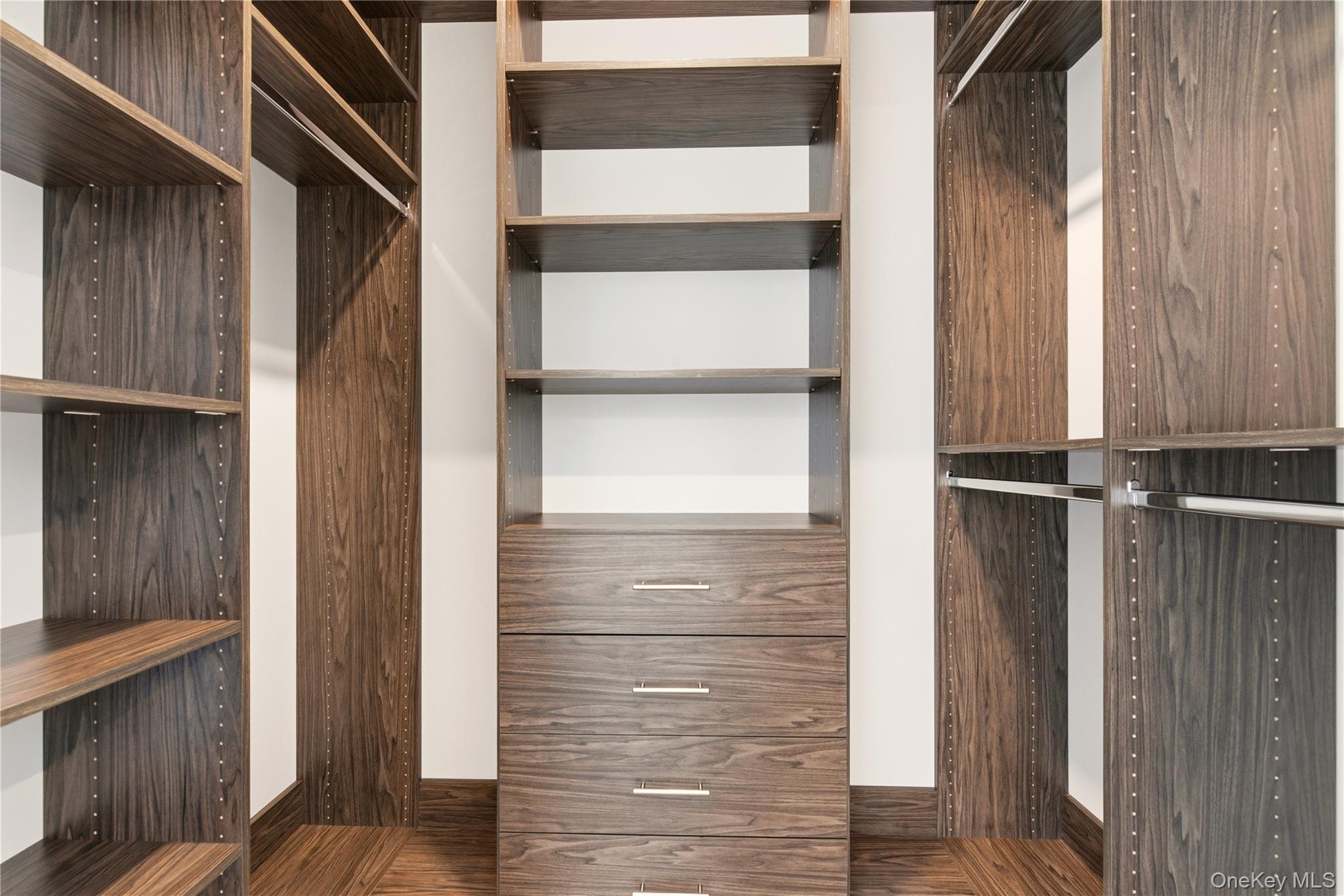 100 Garvies Point Road, Unit 1301 Glen Cove, NY 11542 - Photo 22 of 31