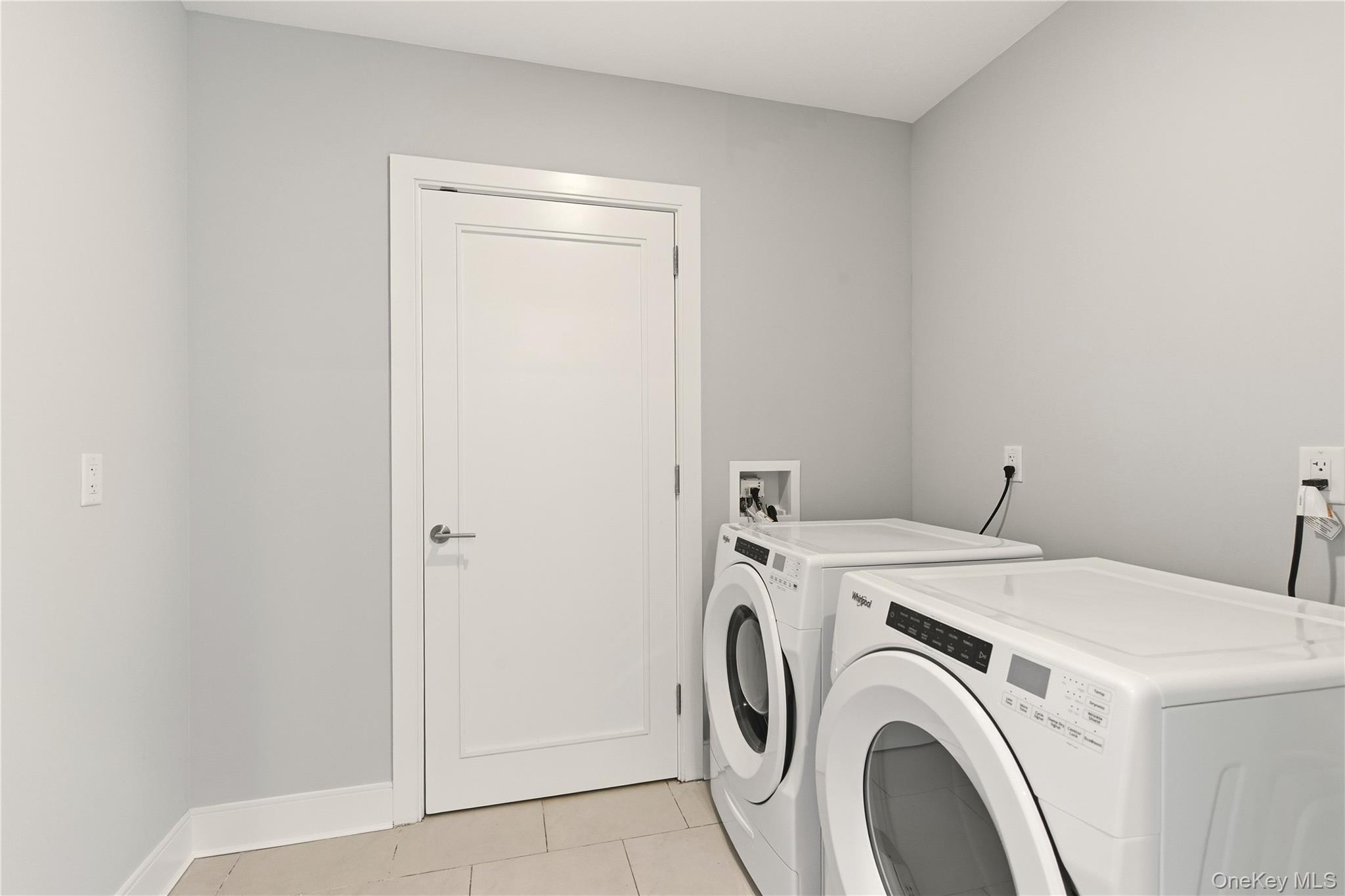 100 Garvies Point Road, Unit 1301 Glen Cove, NY 11542 - Photo 30 of 31