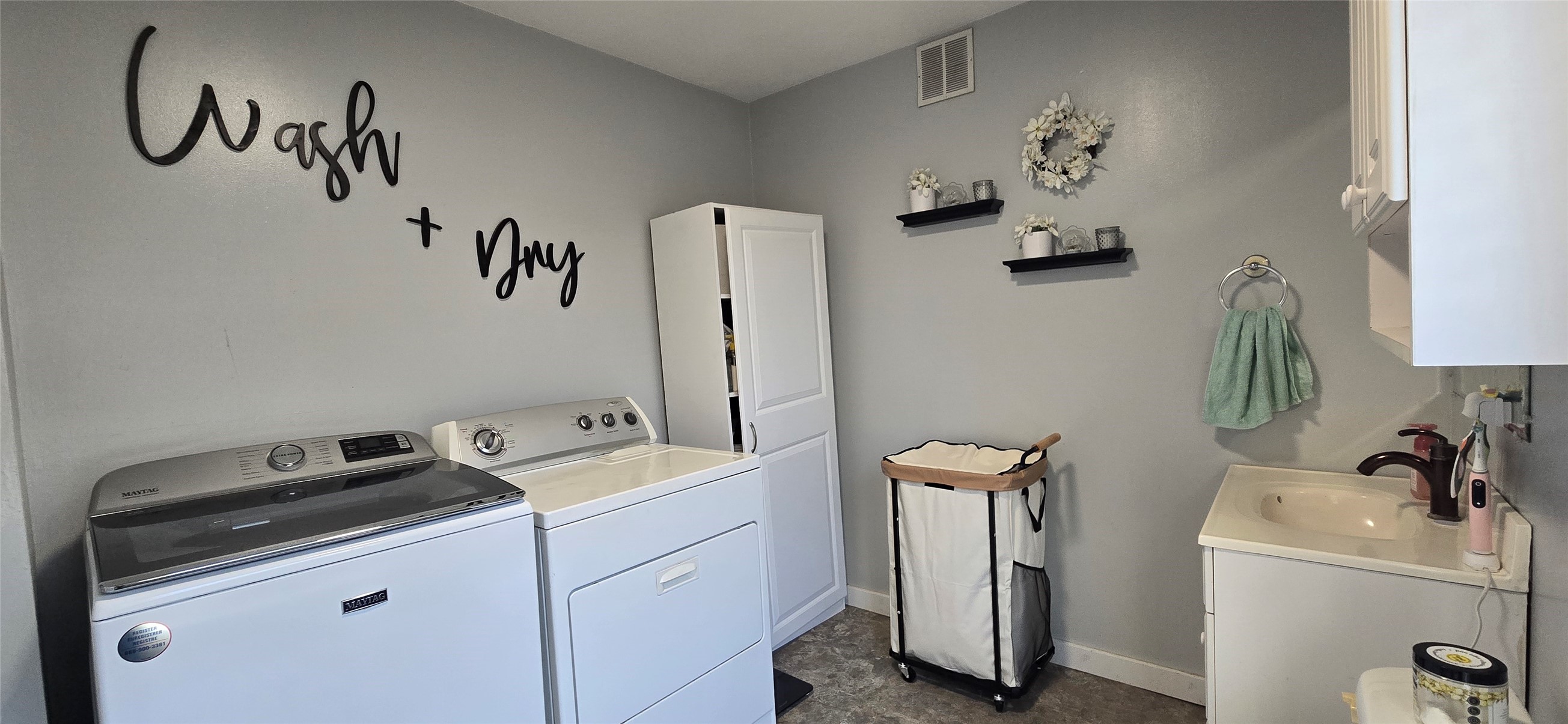 9 Parsons Road Chenango Forks, NY 13746 - Photo 12 of 28