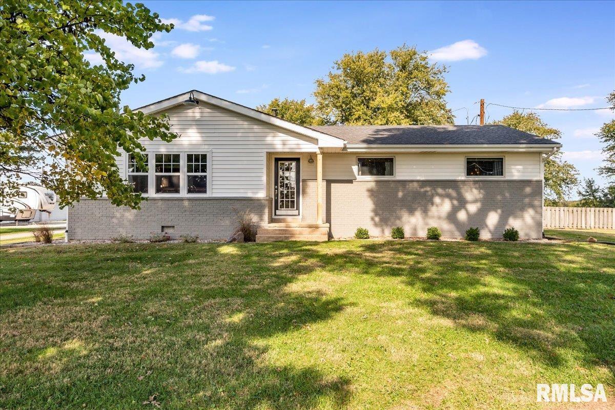 10943 Cass Road Buffalo, IL 62515 - Photo 1 of 44 Gallery Image 1