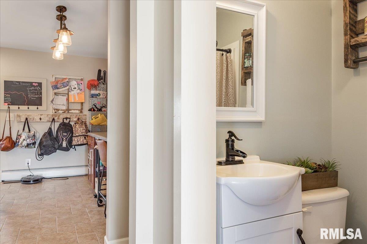 10943 Cass Road Buffalo, IL 62515 - Photo 31 of 44 Gallery Image 31