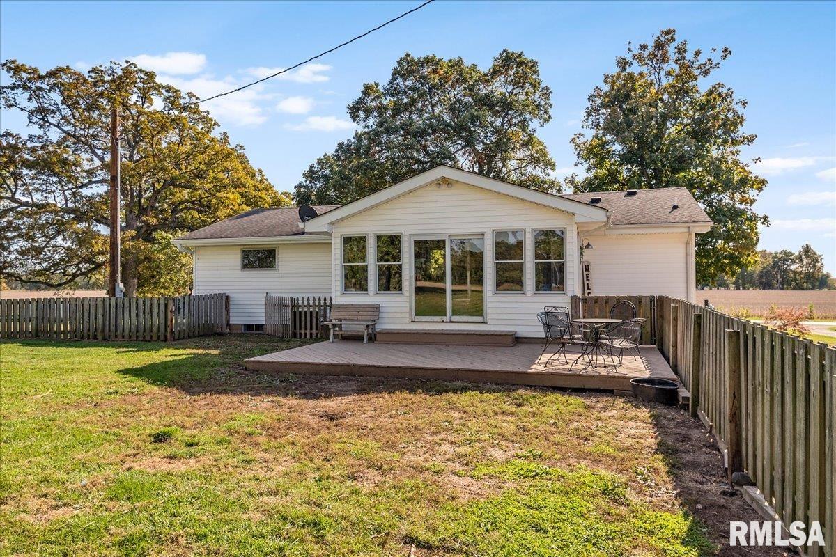 10943 Cass Road Buffalo, IL 62515 - Photo 38 of 44 Gallery Image 38