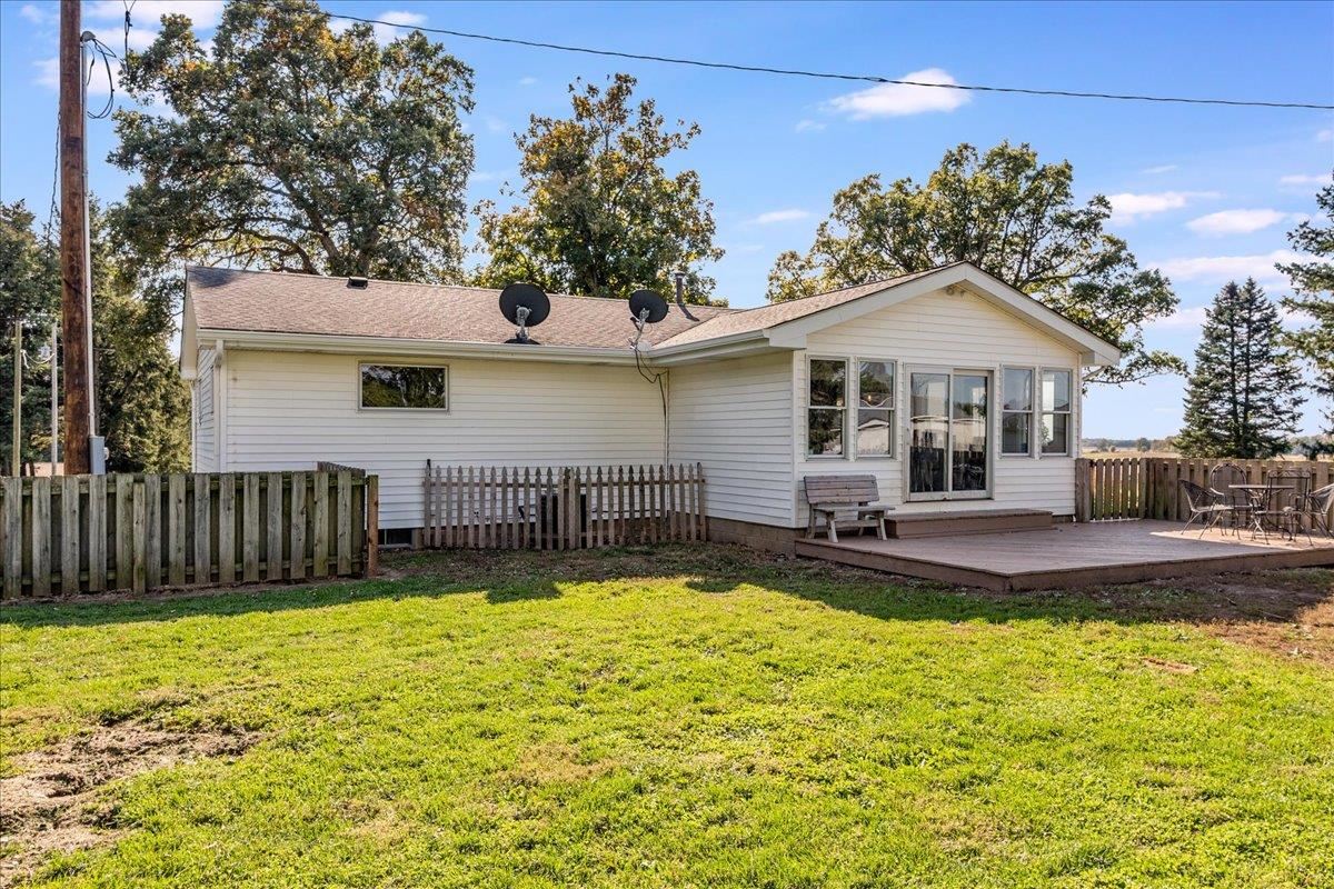 10943 Cass Road Buffalo, IL 62515 - Photo 39 of 44 Gallery Image 39