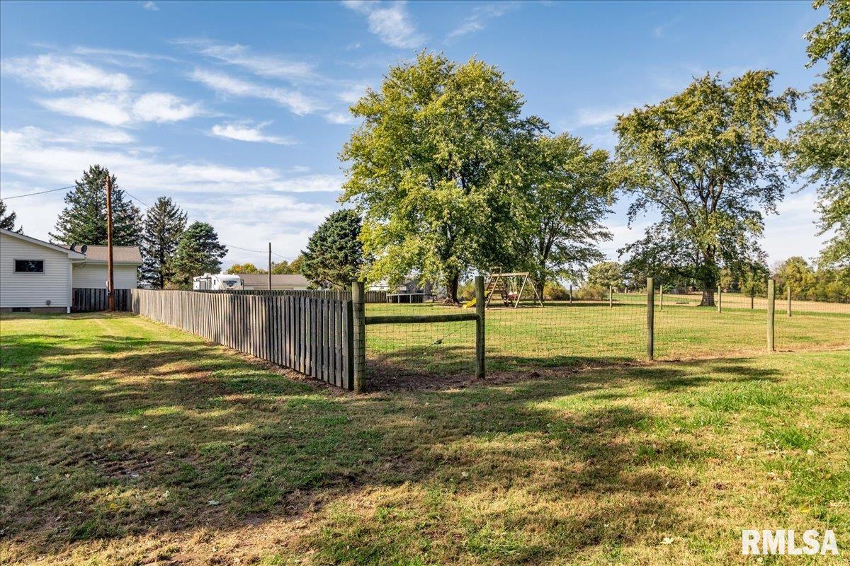 10943 Cass Road Buffalo, IL 62515 - Photo 44 of 44 Gallery Image 44