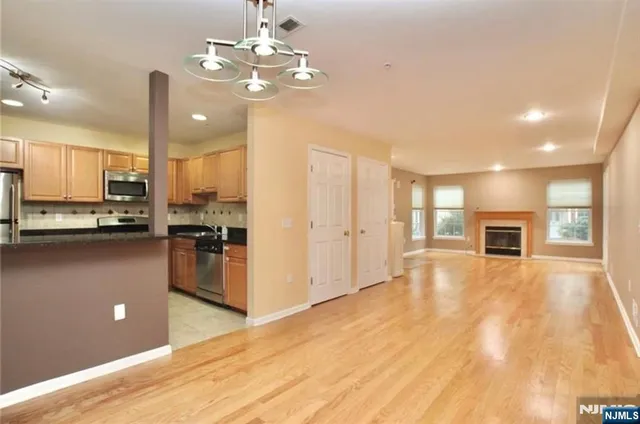 $2,700 | 116 Chariot Court, Unit 116, Piscataway, NJ 08854