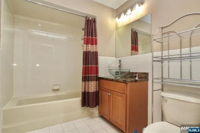 $2,700 | 116 Chariot Court, Unit 116, Piscataway, NJ 08854