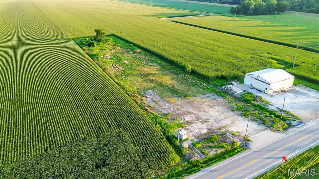 1059 State Route 16 Fieldon, IL 62031 - Photo 3 of 10