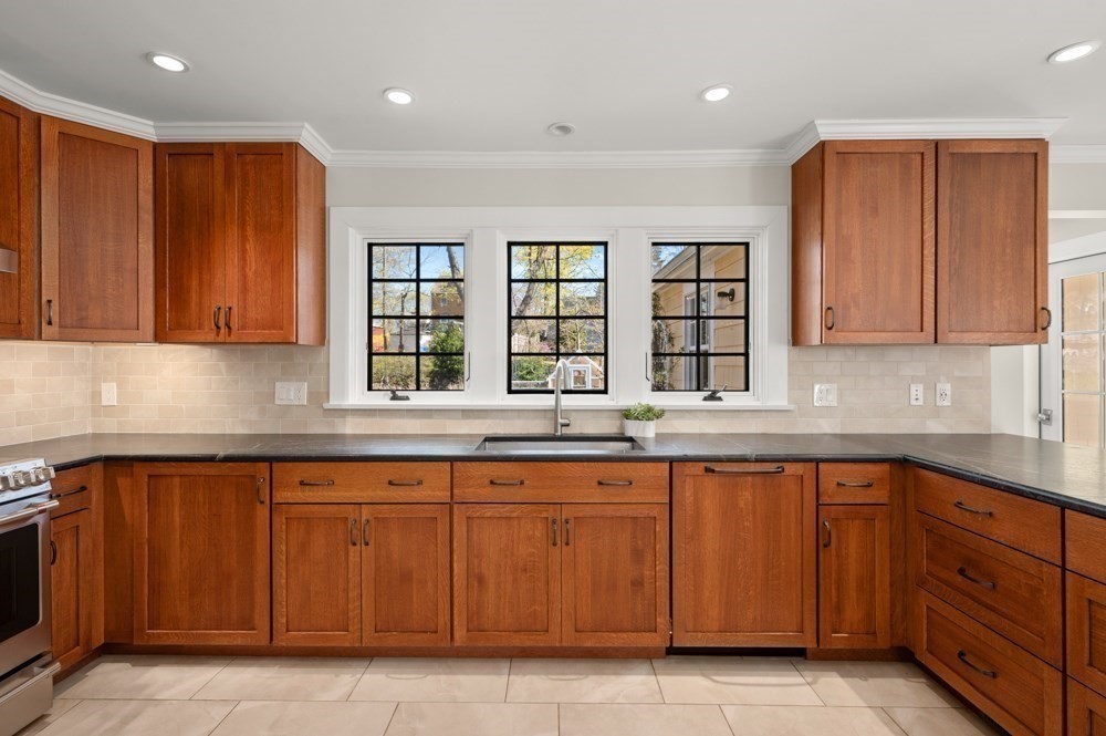 44 Bellevue Road Swampscott, MA 01907 - Photo 11 of 41