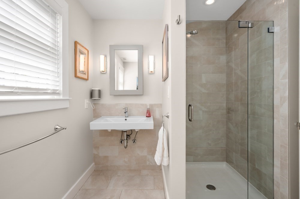 44 Bellevue Road Swampscott, MA 01907 - Photo 17 of 41
