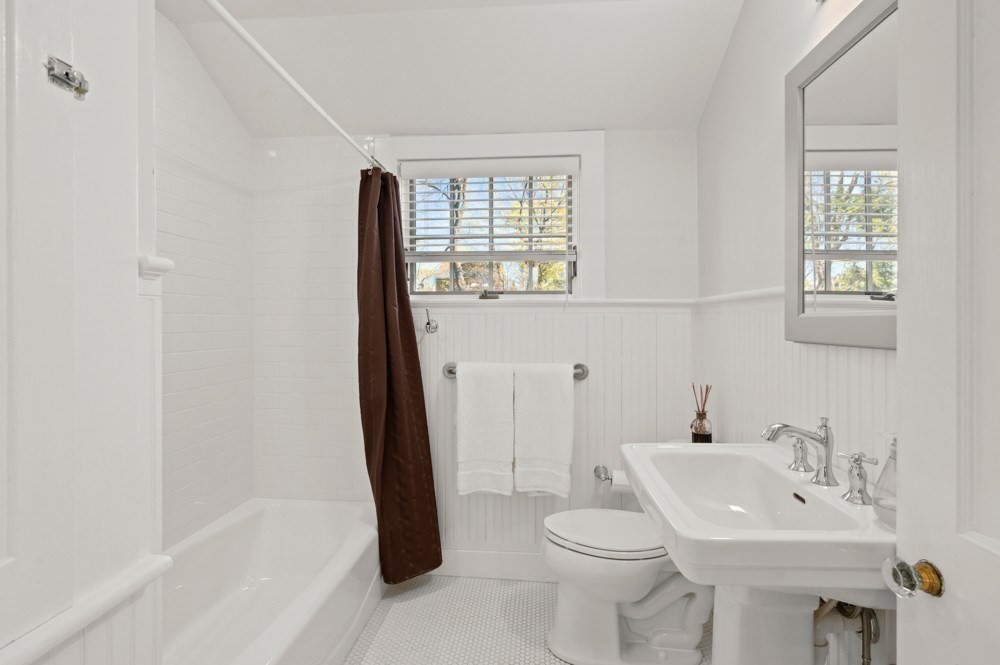 44 Bellevue Road Swampscott, MA 01907 - Photo 34 of 41