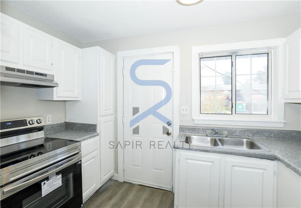2045 Alison Court Southwest, Unit 8 Atlanta, GA 30311 - Photo 11 of 15