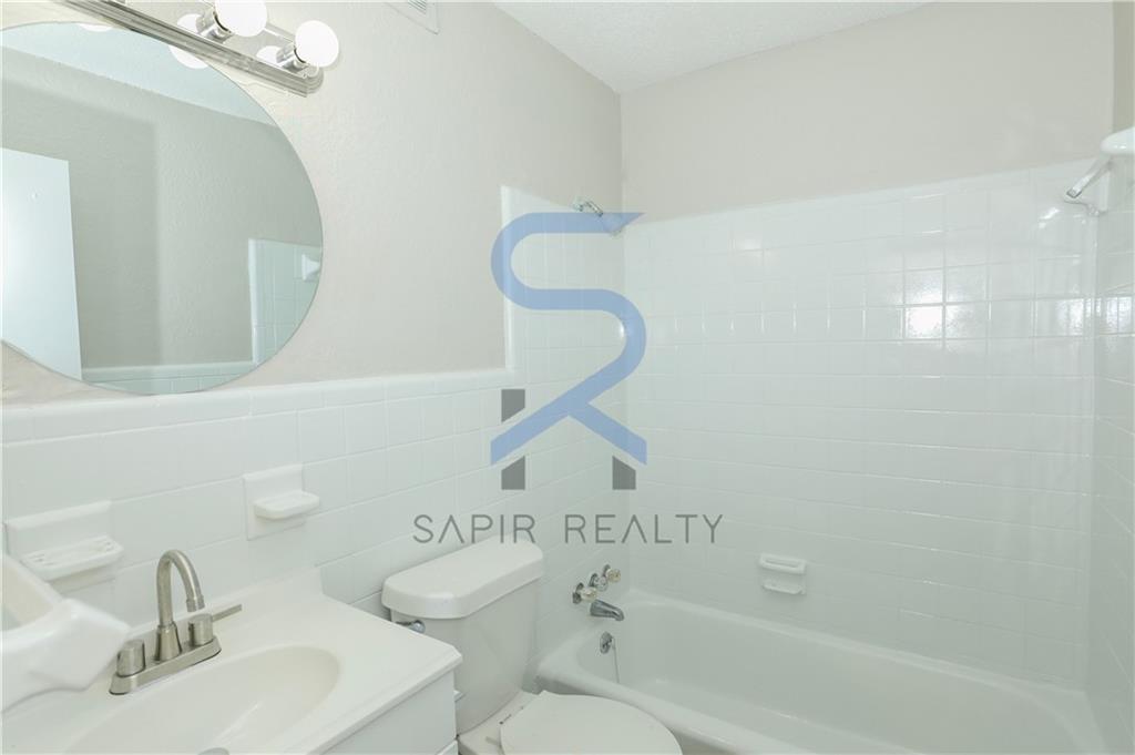 2045 Alison Court Southwest, Unit 8 Atlanta, GA 30311 - Photo 13 of 15