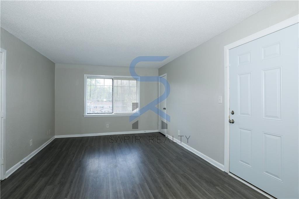 2045 Alison Court Southwest, Unit 8 Atlanta, GA 30311 - Photo 3 of 15