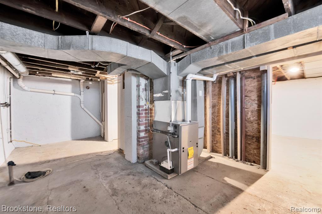 47 Summit Street Pontiac, MI 48342 - Photo 25 of 33 Gallery Image 25