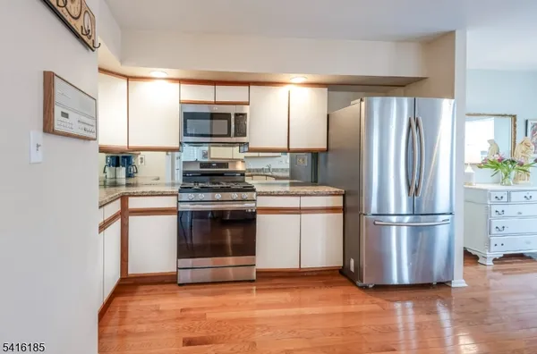 $374,900 | 1 Pinehurst Drive, Washington, NJ 07882