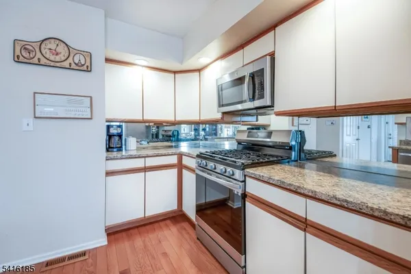 $374,900 | 1 Pinehurst Drive, Washington, NJ 07882