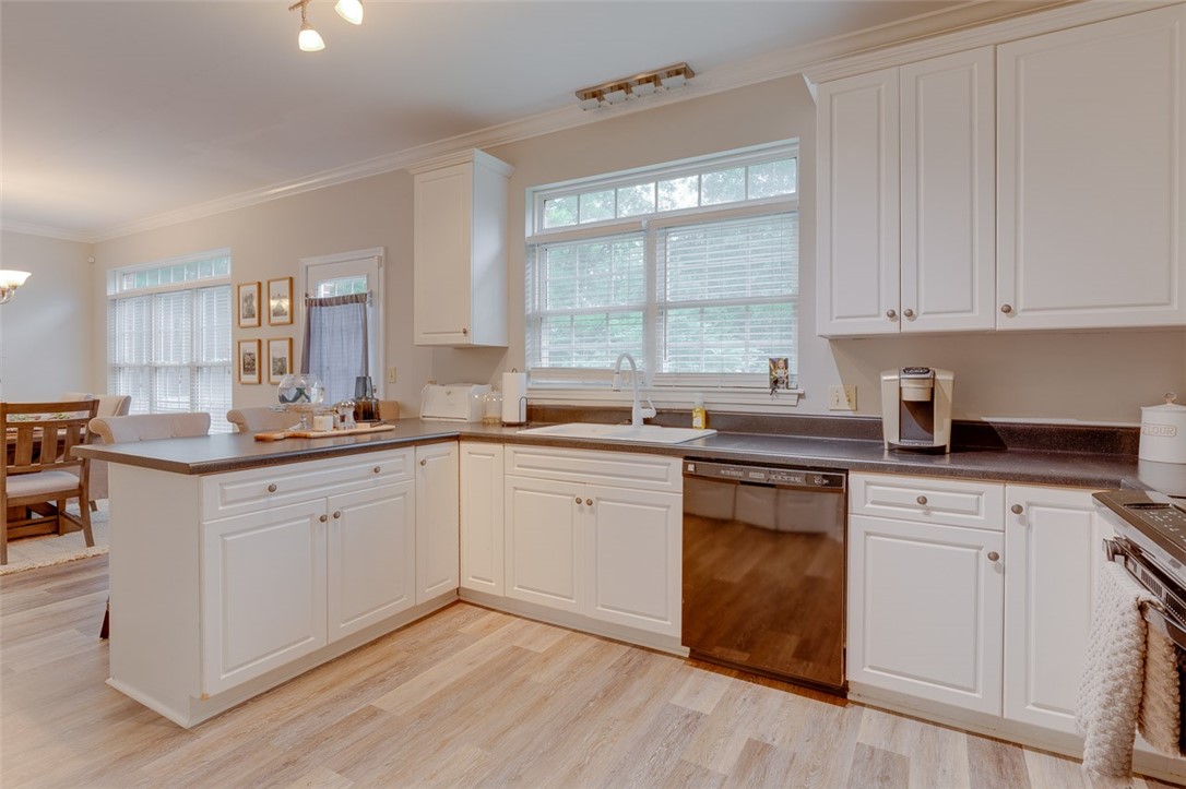 123 Dundee Court Anderson, SC 29621 - Photo 16 of 35 Gallery Image 16