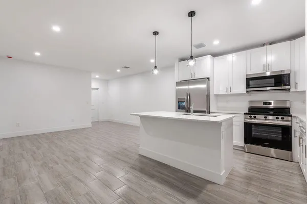 $2,700 | 502 Northwest 13th Avenue, Unit 1, Boynton Beach, FL 33435