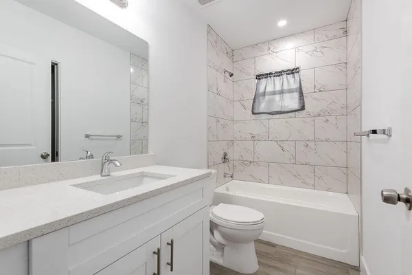 $2,700 | 502 Northwest 13th Avenue, Unit 1, Boynton Beach, FL 33435