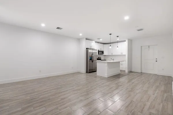 $2,700 | 502 Northwest 13th Avenue, Unit 1, Boynton Beach, FL 33435