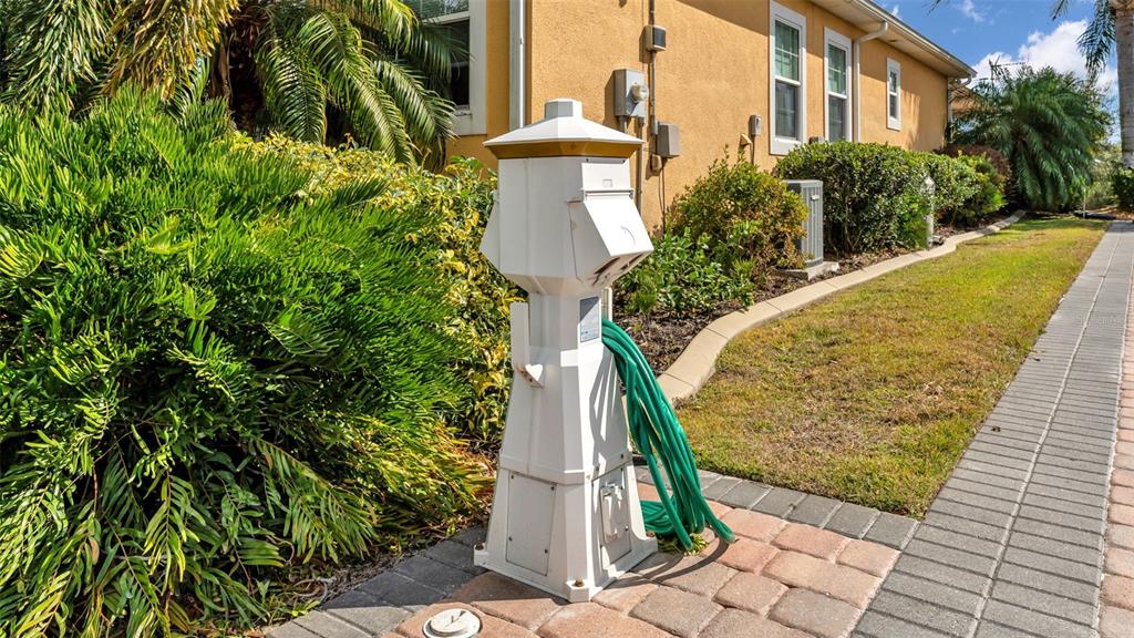 3272 Fish Hawk Drive Polk City, FL 33868 - Photo 8 of 38