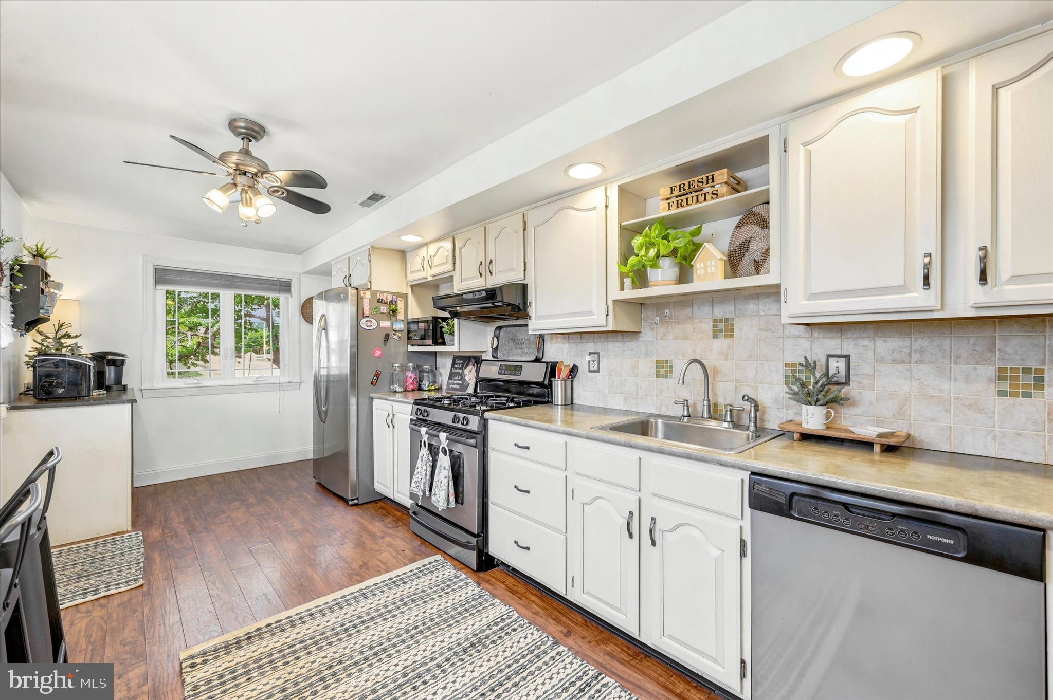 316 East Thomson Avenue Springfield, PA 19064 - Photo 10 of 24