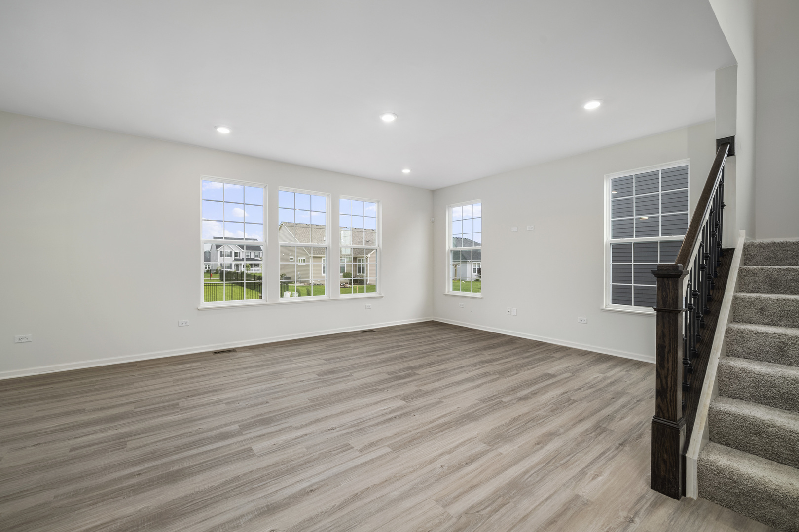 3677 Edelweiss Road Elgin, IL 60124 - Photo 8 of 19