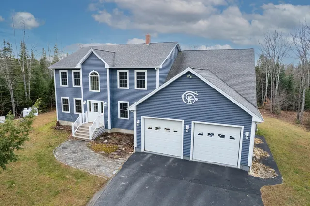 $639,900 | 183 Skyline Road, Bangor, ME 04401