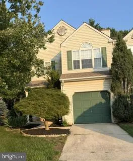 $2,575 | 922 Glackens Lane, Wilmington, DE 19808