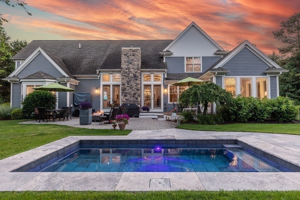 43 Boulder Ridge Plymouth, MA 02360 - Photo 2 of 42 a front view of a house with garden