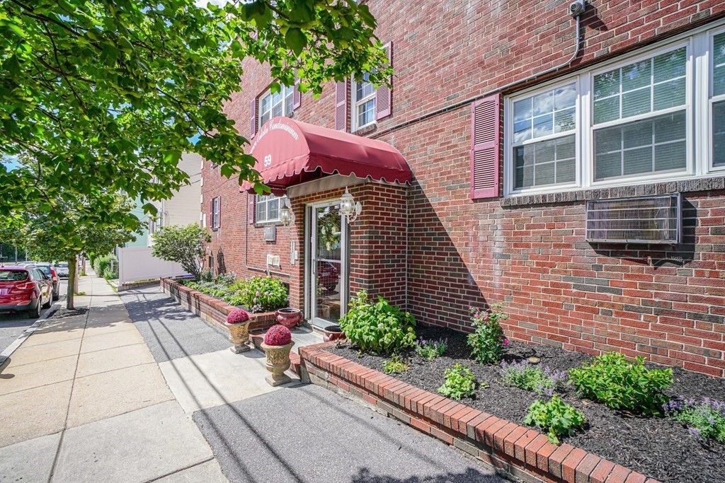 59 Bynner Street, Unit 1 Boston, MA 02130 - Photo 3 of 28