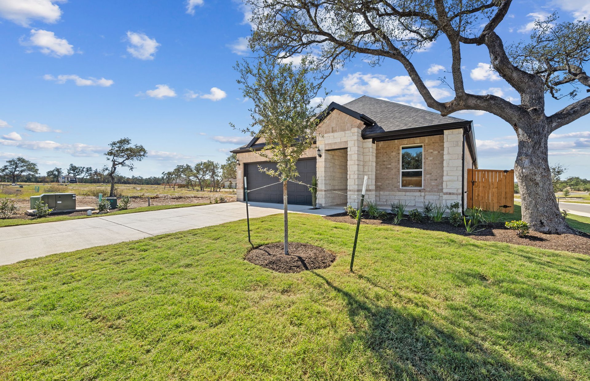 200 Adlai Avenue Georgetown, TX 78633 - Photo 3 of 40