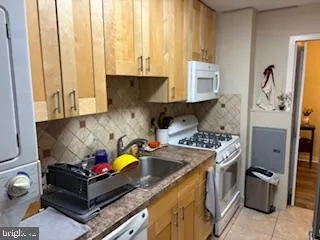 $179,900 | 7900 Old York Road, Unit 403A, Elkins Park, PA 19027