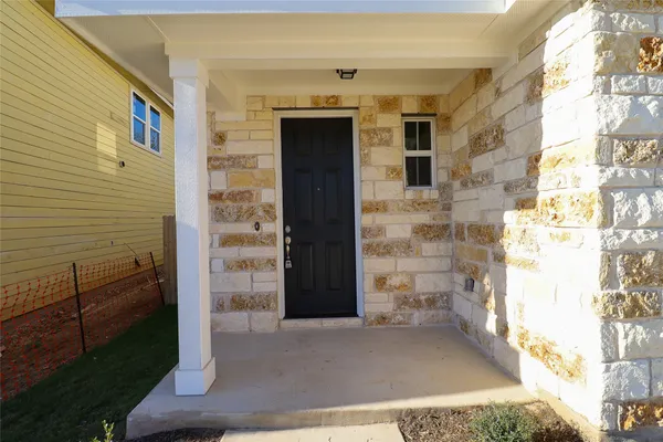 $2,000 | 124 Free Stone Drive, Georgetown, TX 78628