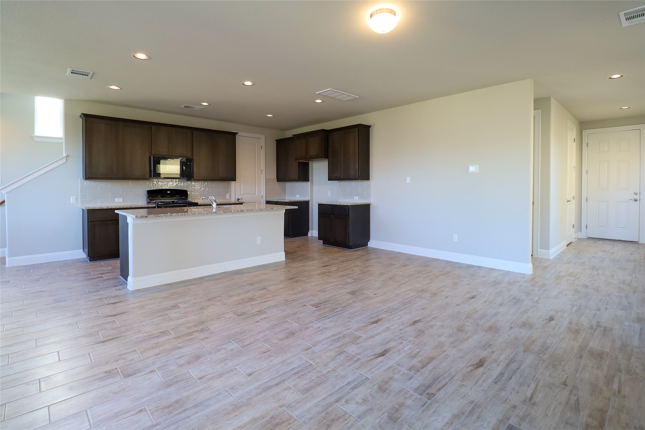 124 Free Stone Drive Georgetown, TX 78628 - Photo 5 of 26