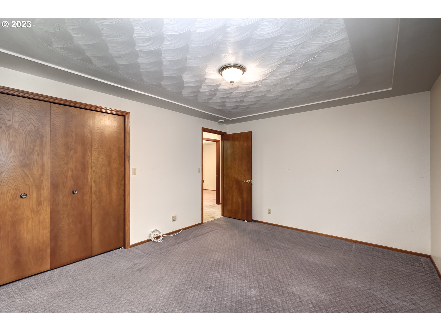 13100 Northwest Willis Road McMinnville, OR 97128 - Photo 21 of 38 a view of an empty room