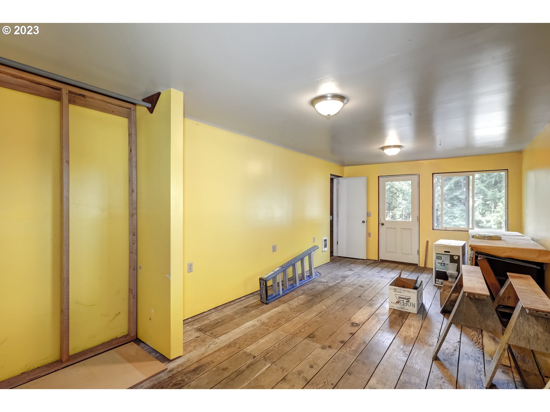 13100 Northwest Willis Road McMinnville, OR 97128 - Photo 35 of 38 a view of an empty room and window