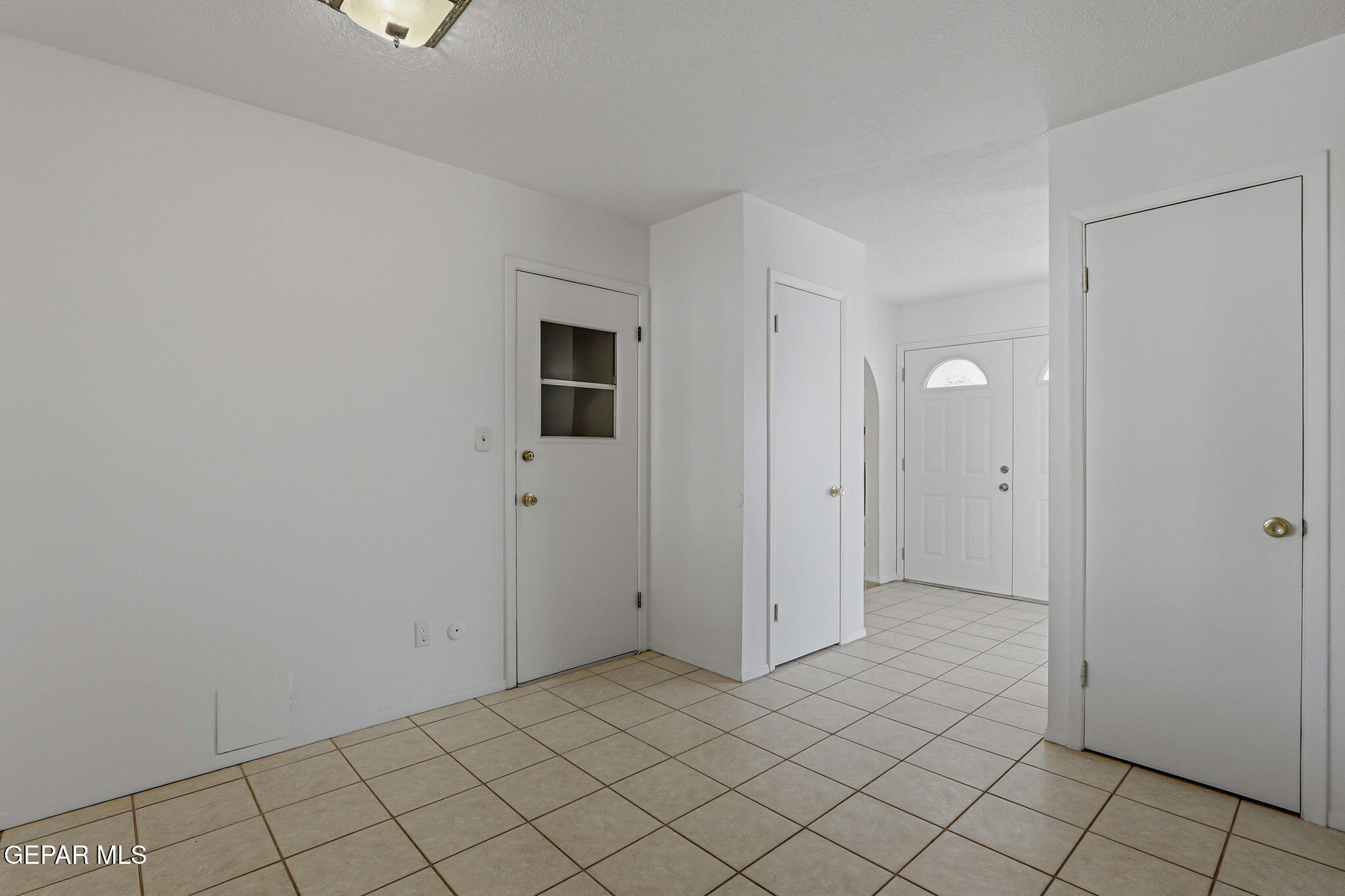 6005 Midas Avenue El Paso, TX 79924 - Photo 18 of 41 19-web-or-mls-IMG_9718