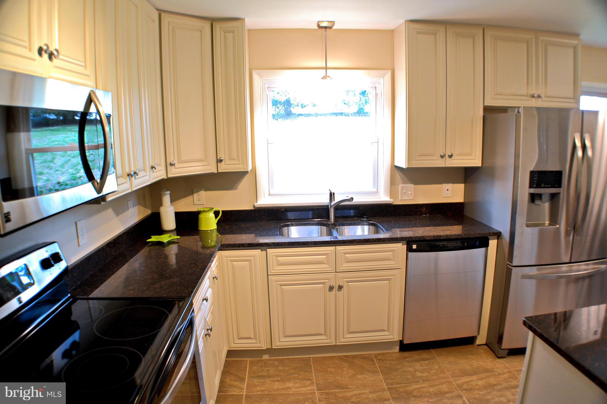 4036 Boteler Road Mount Airy, MD 21771 - Photo 8 of 30 Kitchen